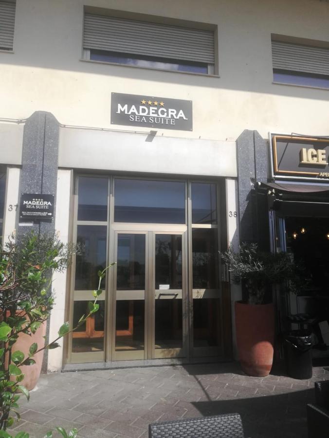 La Madegra Seasuite Salerno Exterior foto